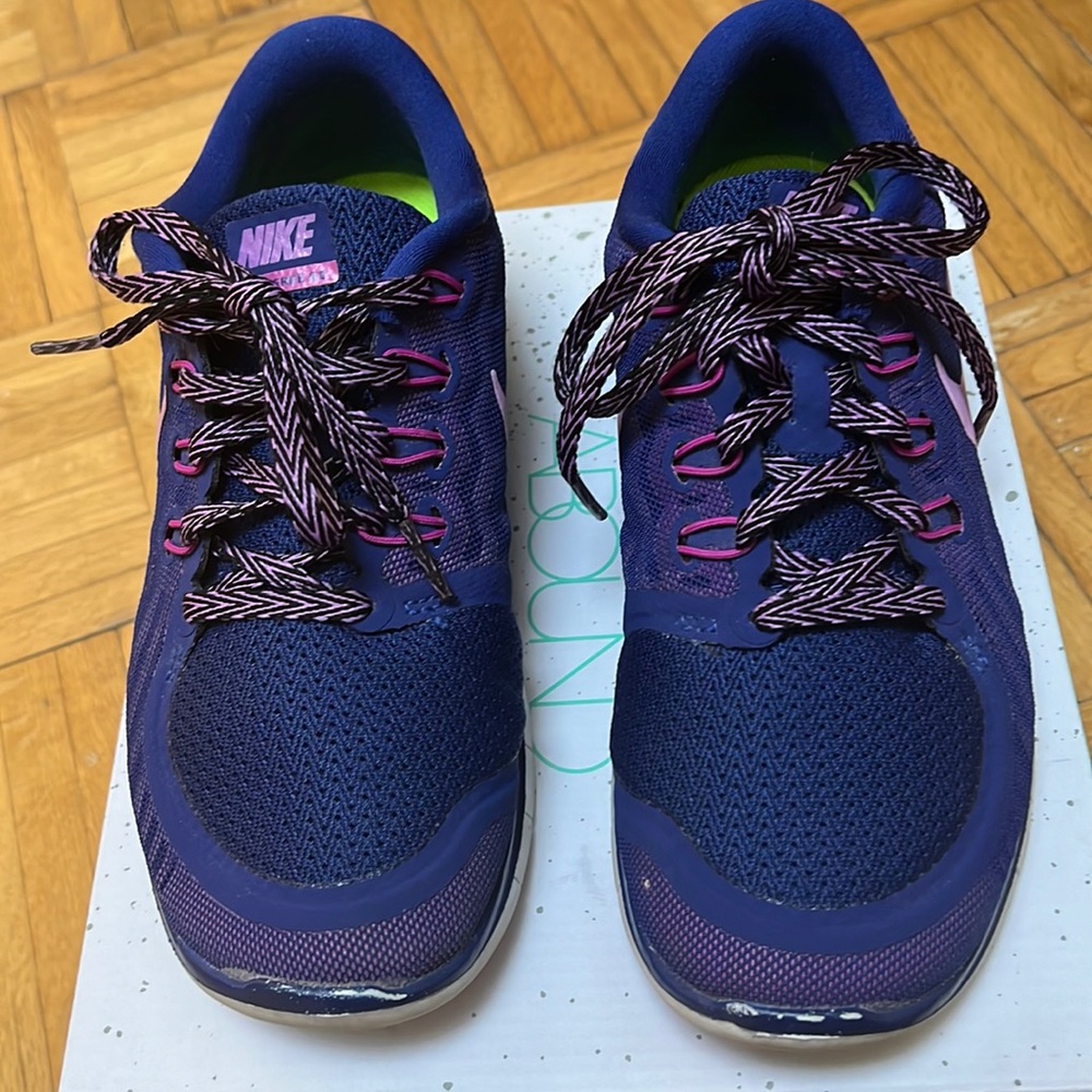 Nike Free 5.0 running shoes, size 6.5